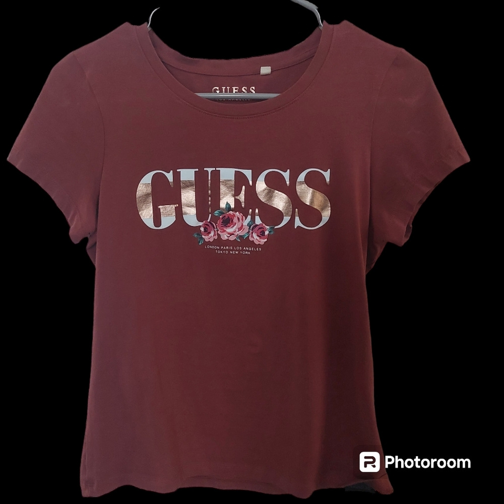 Guess Logo Top